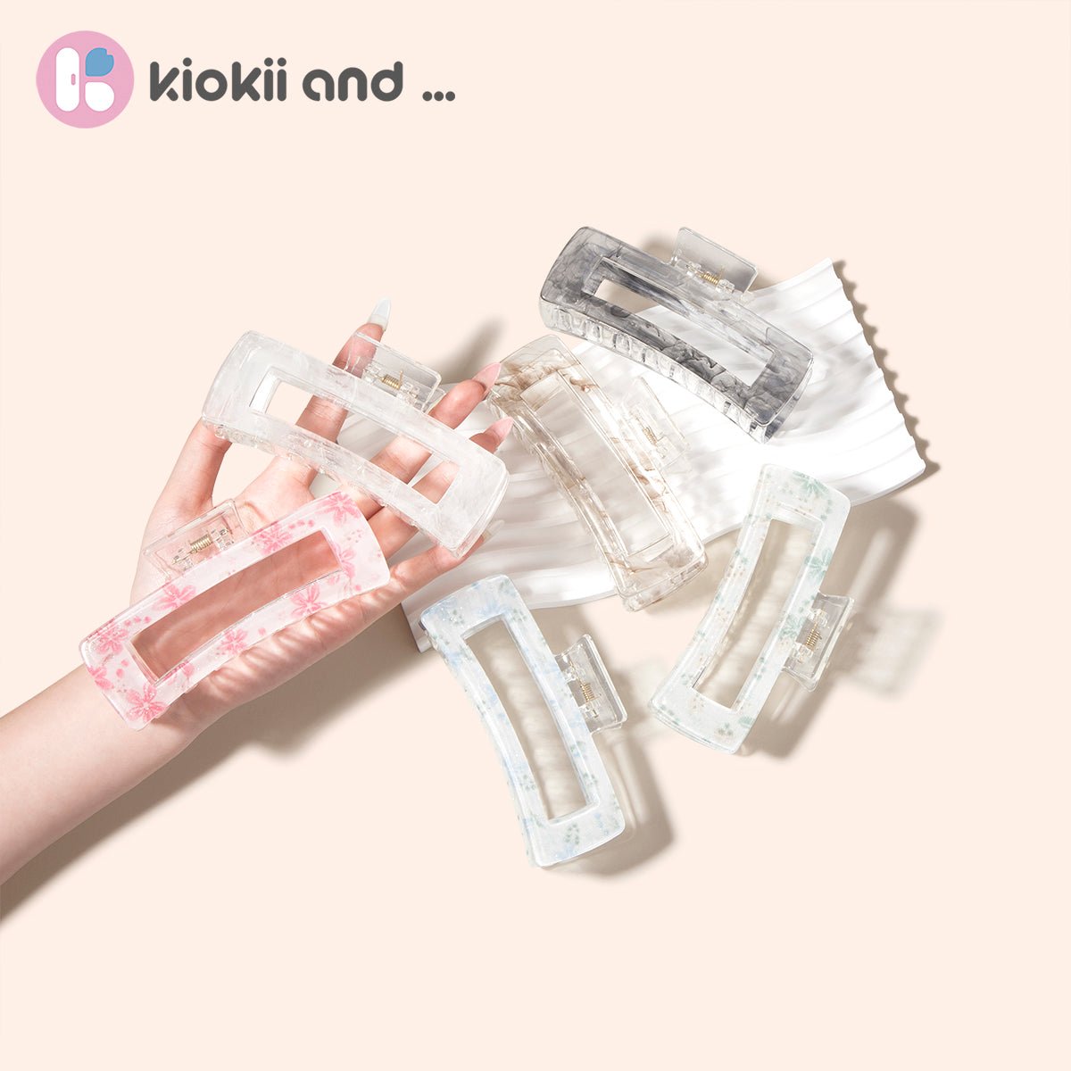 Arch14 Petal Pop Clear Claw Clip 1pc