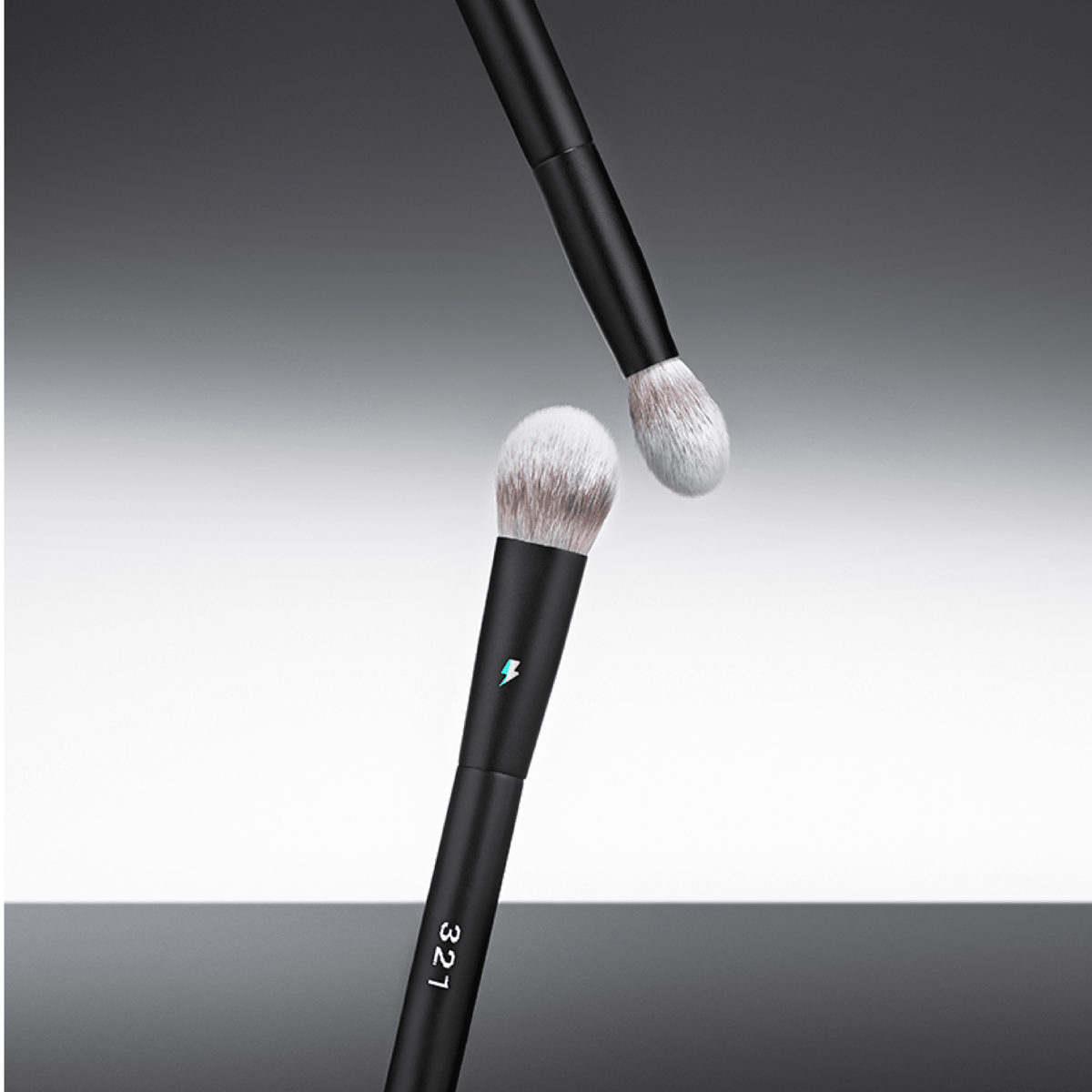 BLJ Lightning Series Ace Blush Brush 1pc