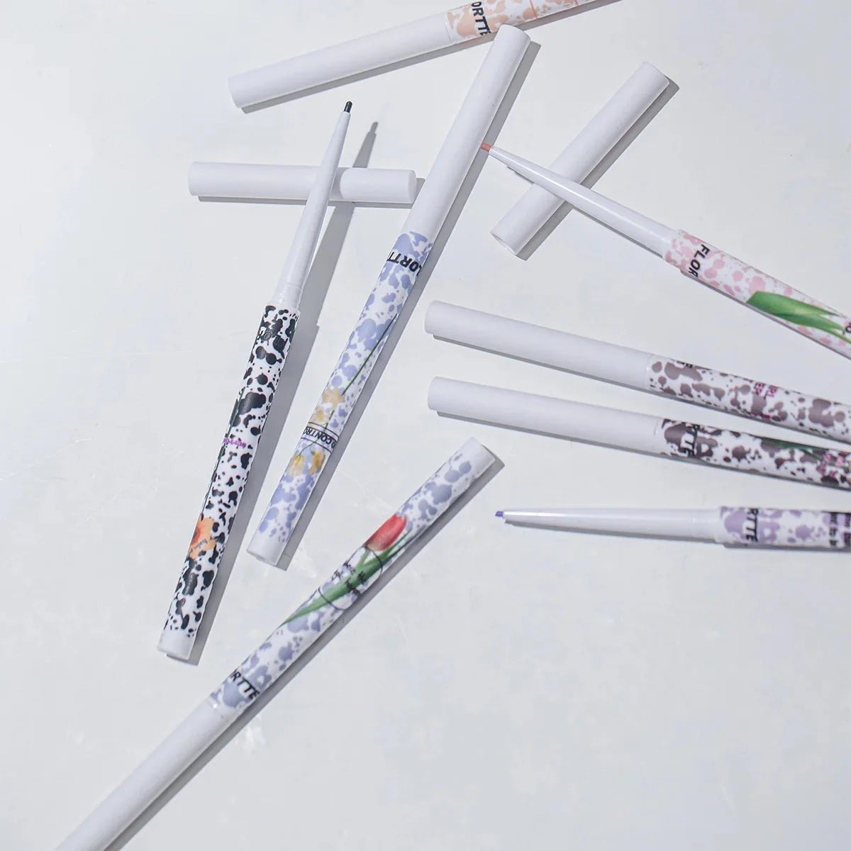 Flortte I Am Super Beauty Eyeliner Pencil