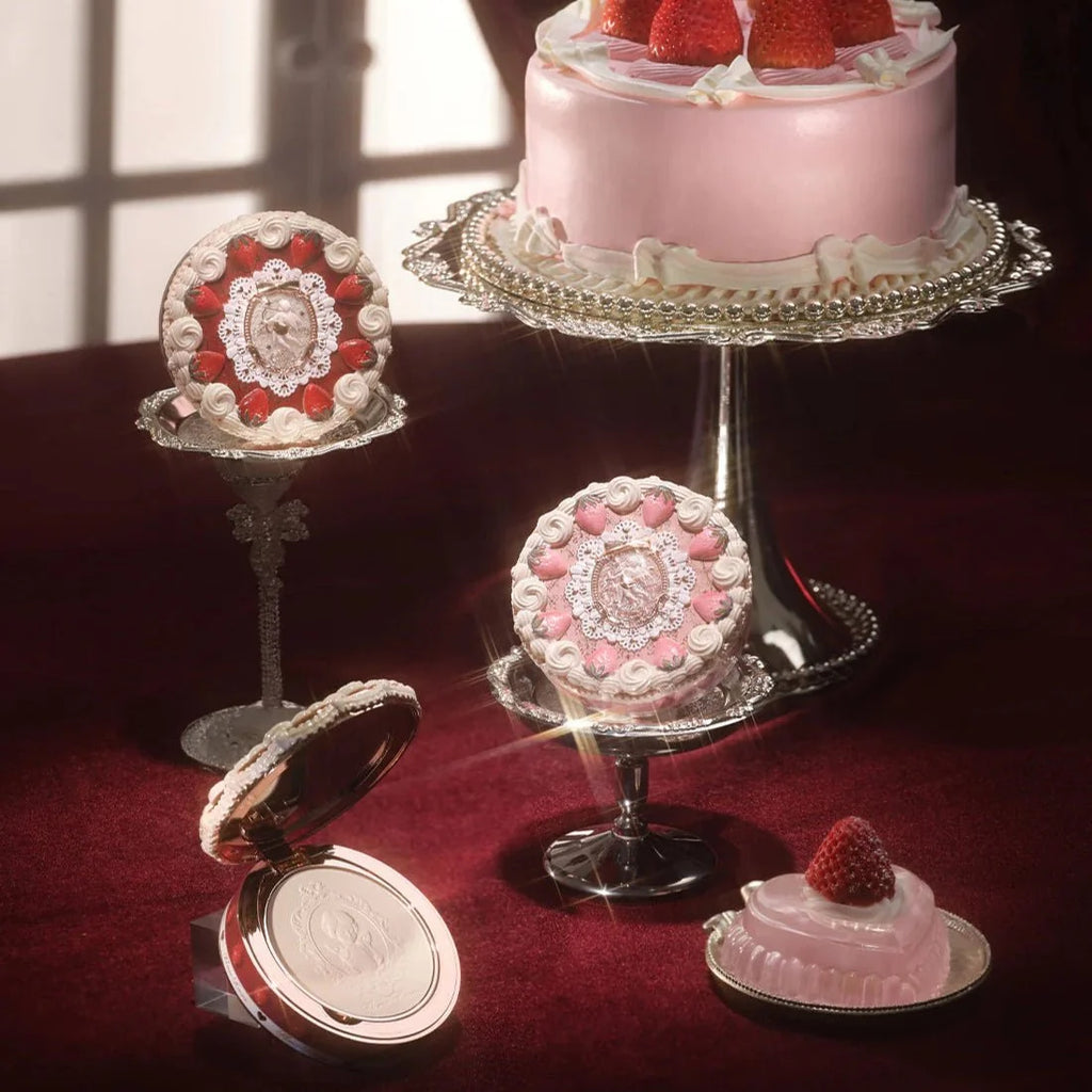 Flower Knows Strawberry Cupid Pressed Powder