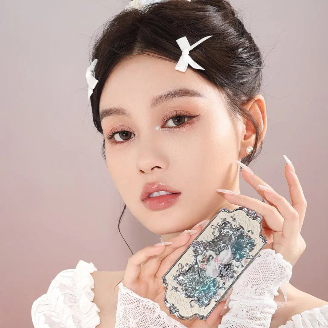 Flower Knows Swan Ballet Series Six Color Eyeshadow 01 White Swan