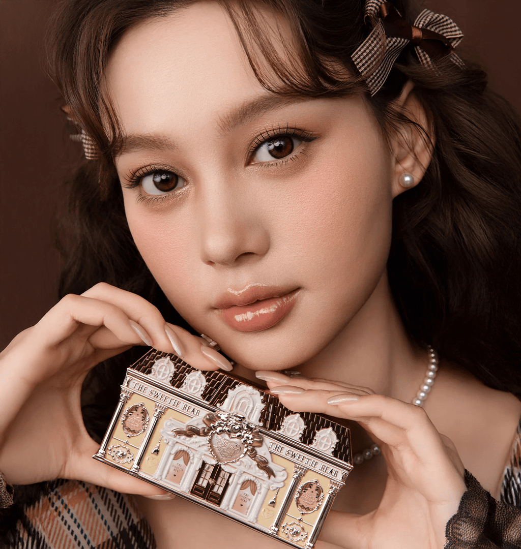 Flower Knows The Sweetie Bear Collection 6-Color Makeup Palette (3 Styles)