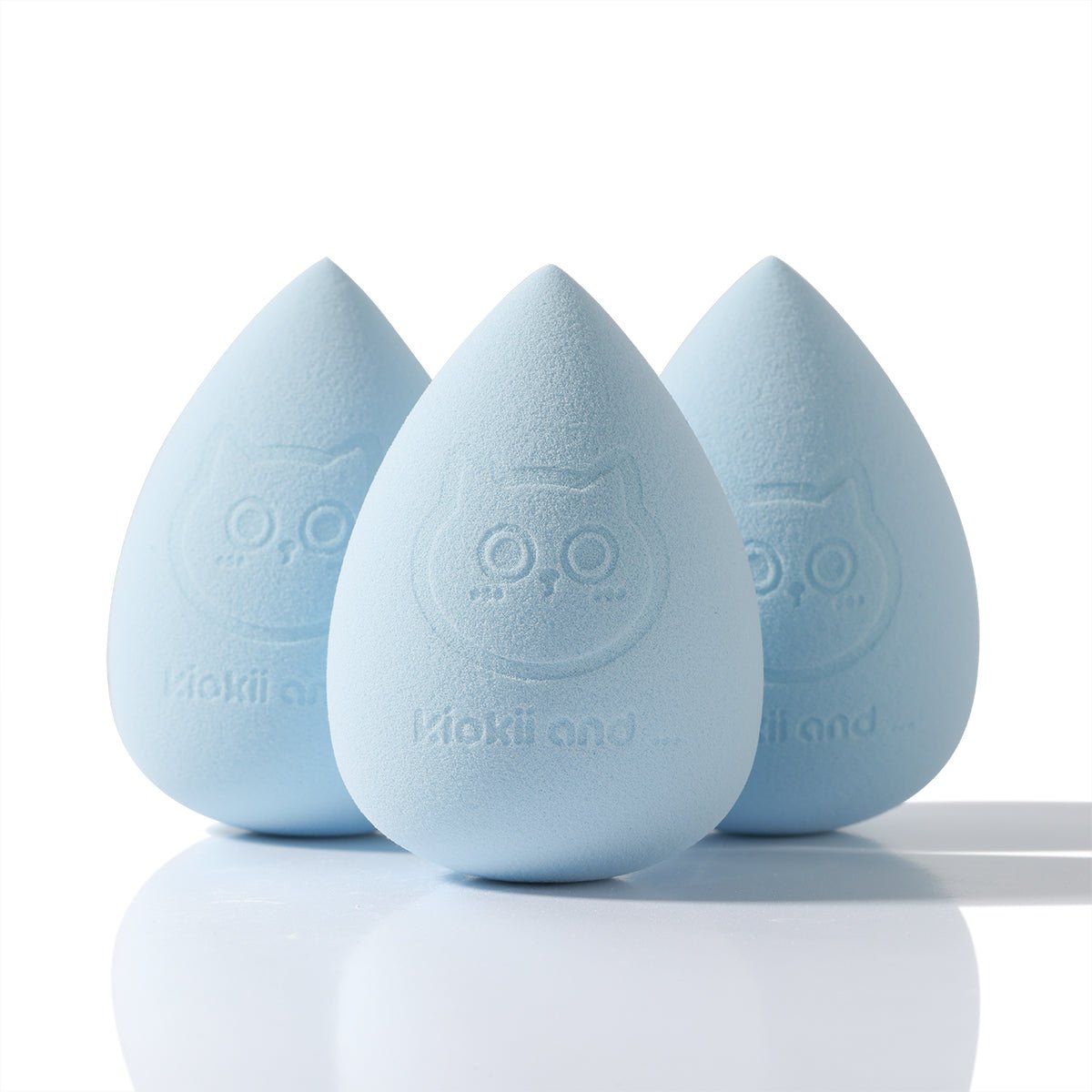 Kiokii Cat Store Manager Makeup Sponge 1pc